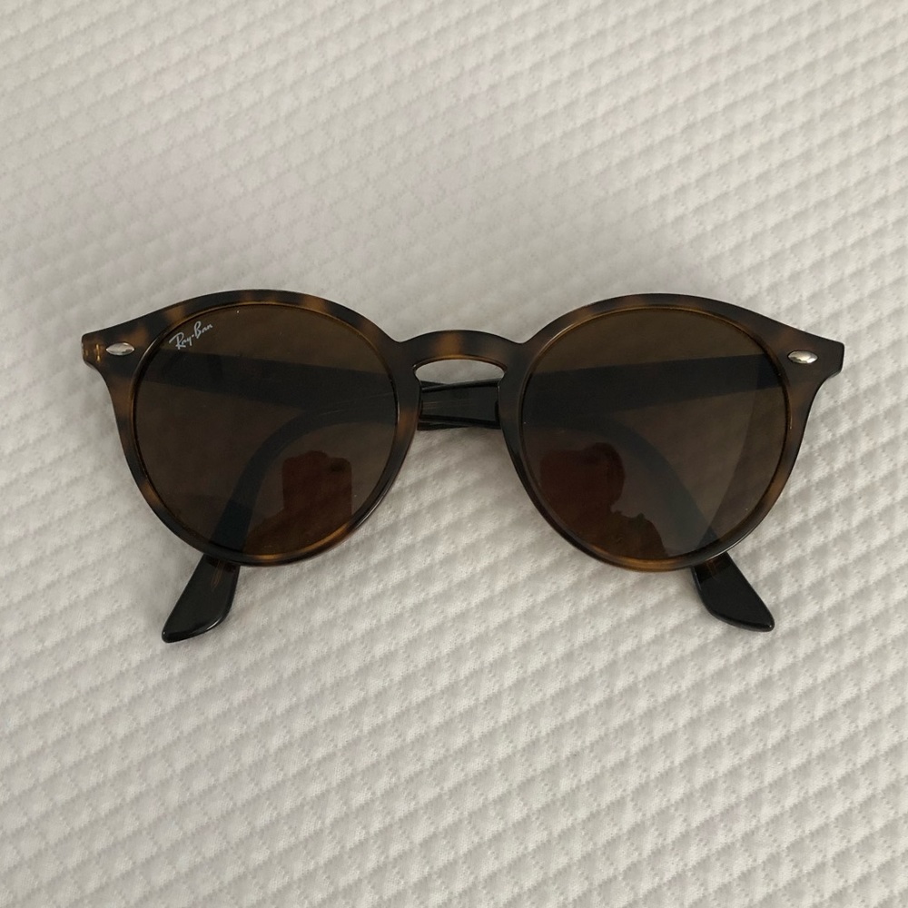 Ray Ban Sunglases